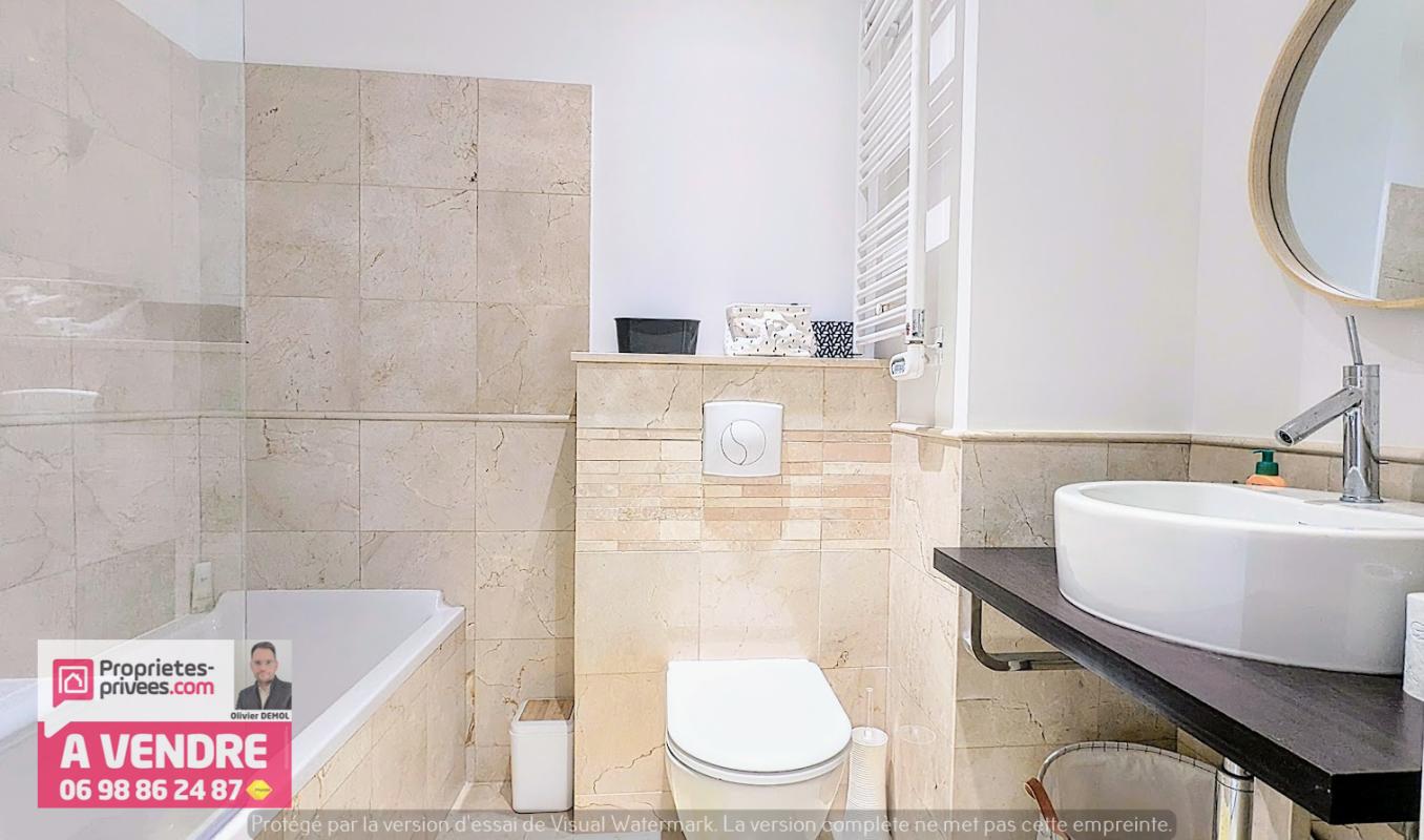 THEOULE-SUR-MER MAGNIFIQUE 2 PIECES DE 55 m² AVEC VASTE TERRASSE 12