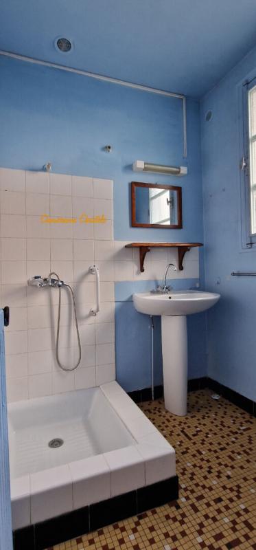 TERRASSON-LAVILLEDIEU 24120 Terrasson Lavilledieu : maison de ville à rafraîchhir 5