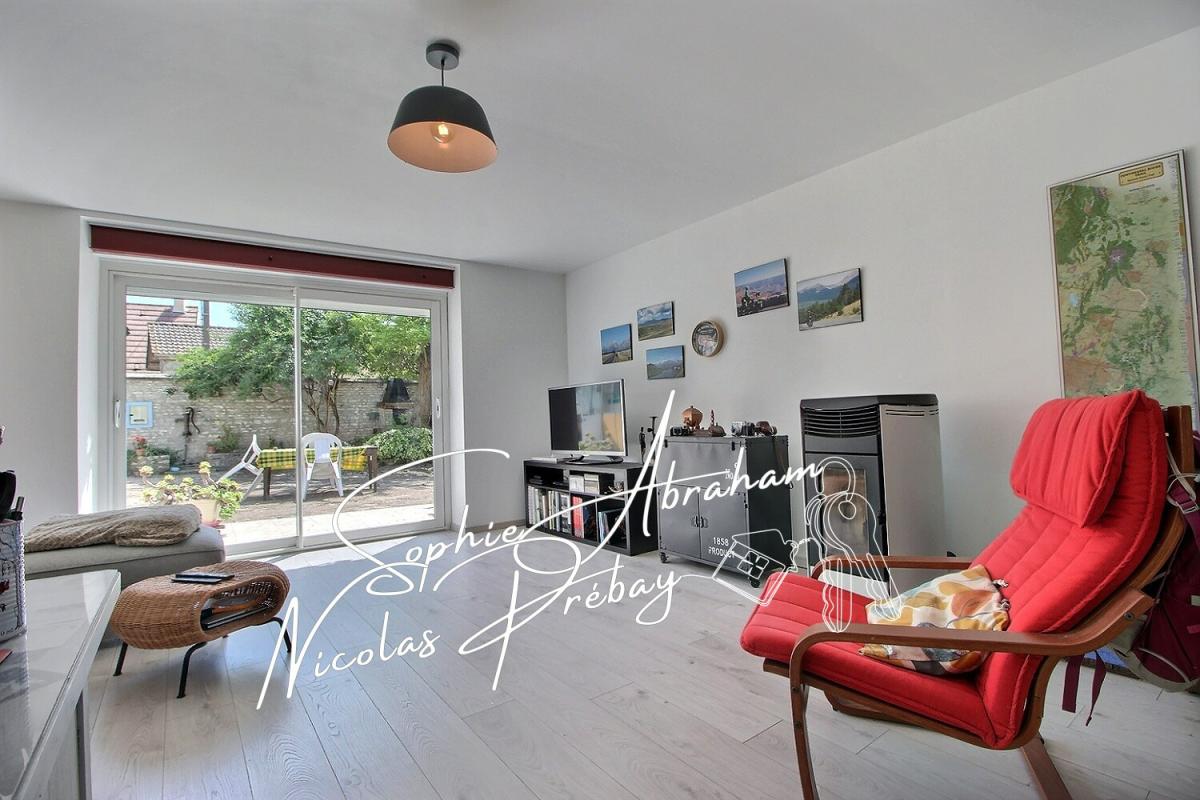 ANGERVILLE Fermette avec dépendances et terrain constructible 10