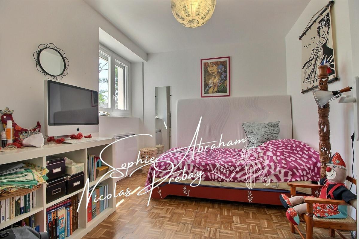 ANGERVILLE Fermette avec dépendances et terrain constructible 8