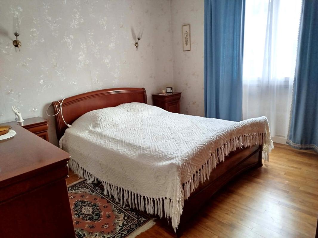 LOUDEAC Maison proche centre-ville 4 chambres 6