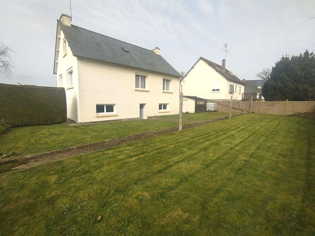 LOUDEAC Maison proche centre-ville 4 chambres 8