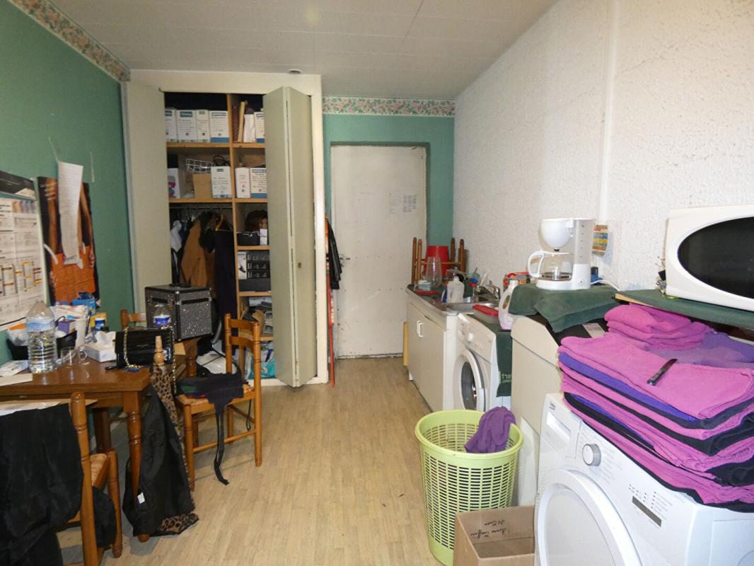 CAEN 14000 CAEN - SALON DE COIFFURE 3