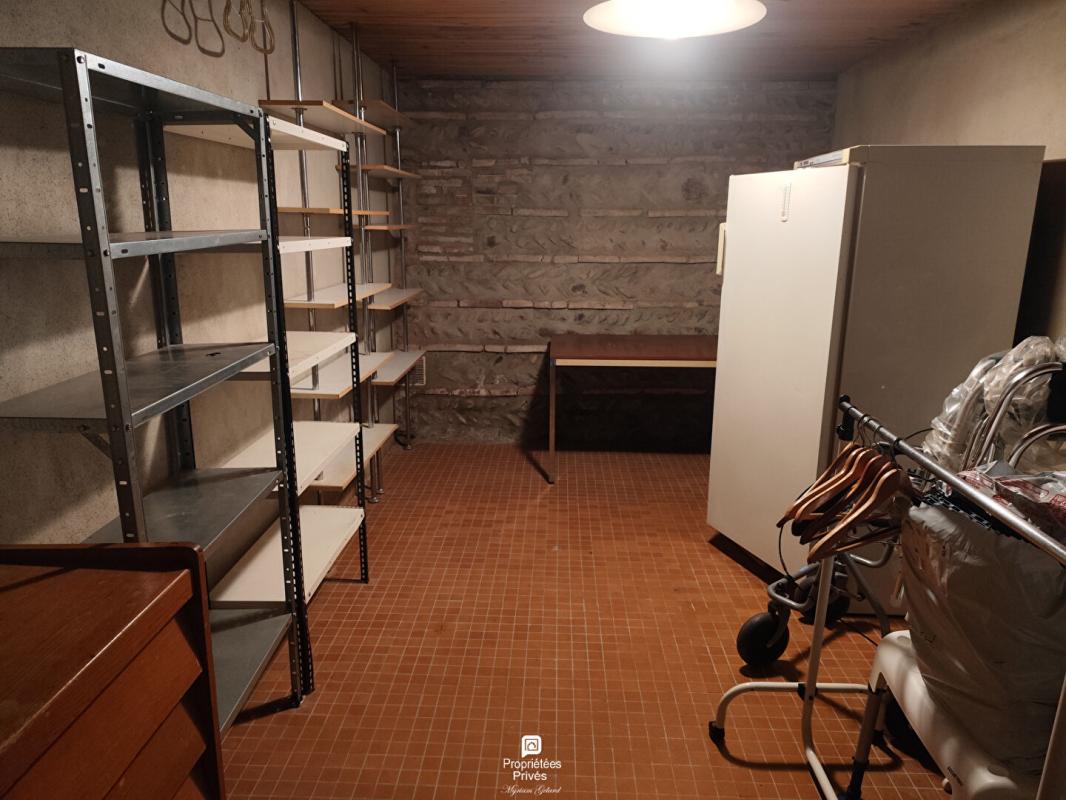 LHERM Maison Lherm 6 pièce(s) 197 m2 12