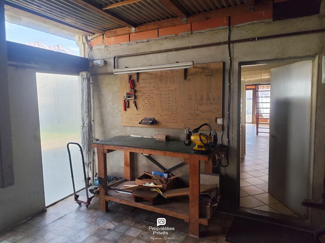 LHERM Maison Lherm 6 pièce(s) 197 m2 18