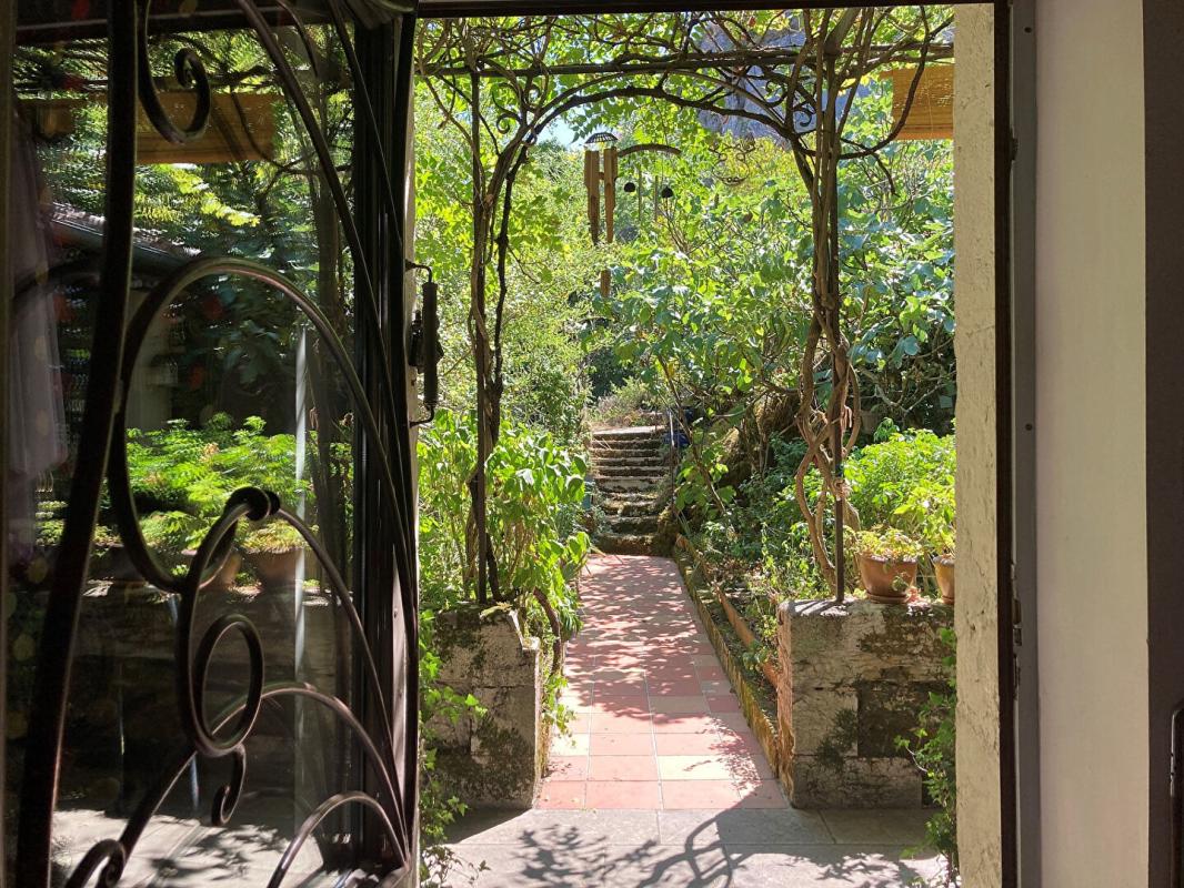 CAHORS Maison en pierre sans travaux à Cahors avec jardin 15