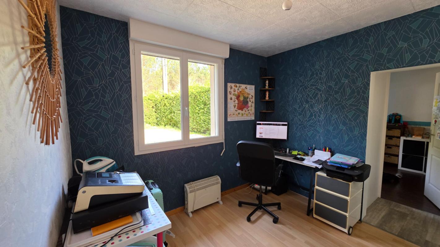 SOULAC-SUR-MER Maison 8 pièces de 160 m²  Terrain 1127 m²  Au calme, lisière de forêt 8