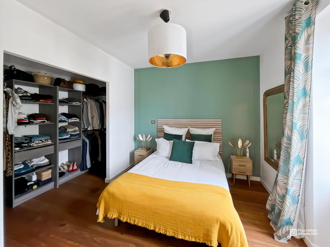 CAMBES Prestations haut de gamme pour cette demeure en pierre à Cambes 11