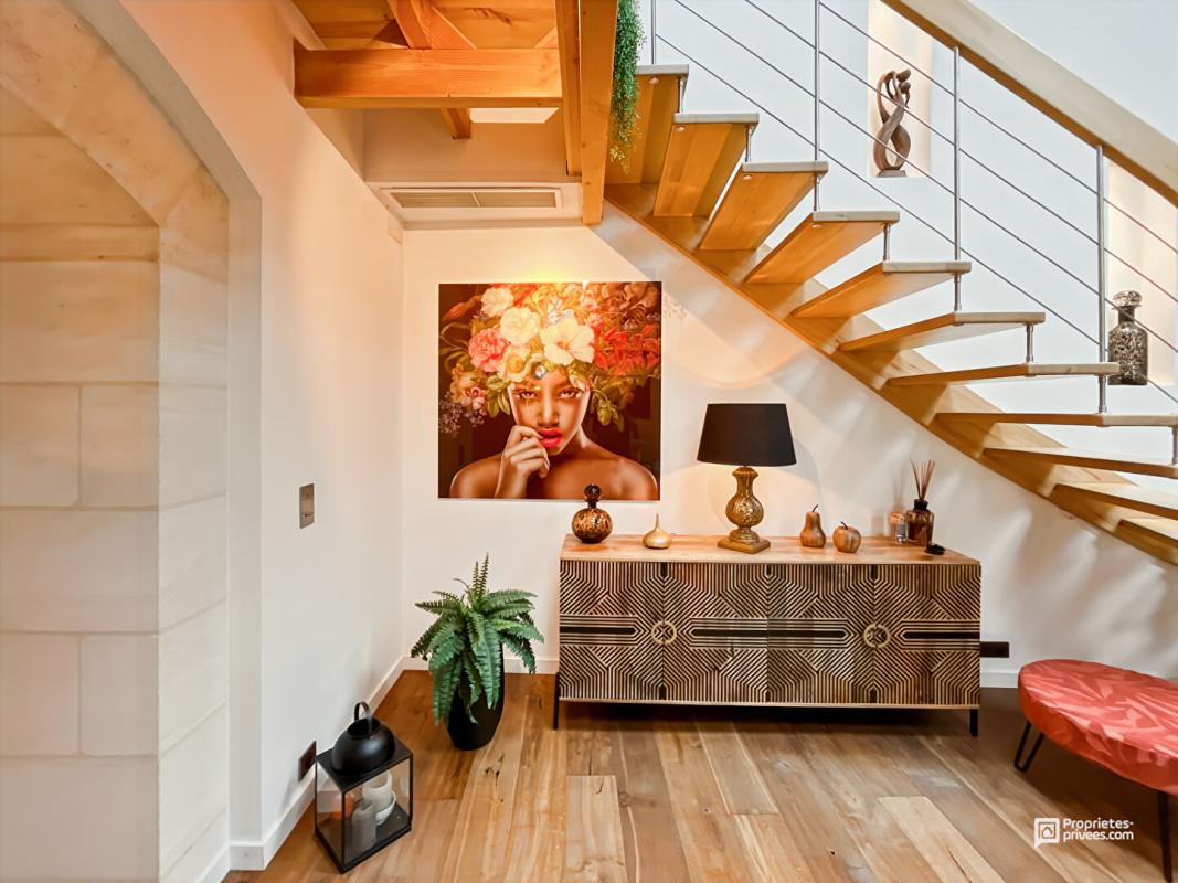 CAMBES Prestations haut de gamme pour cette demeure en pierre à Cambes 12