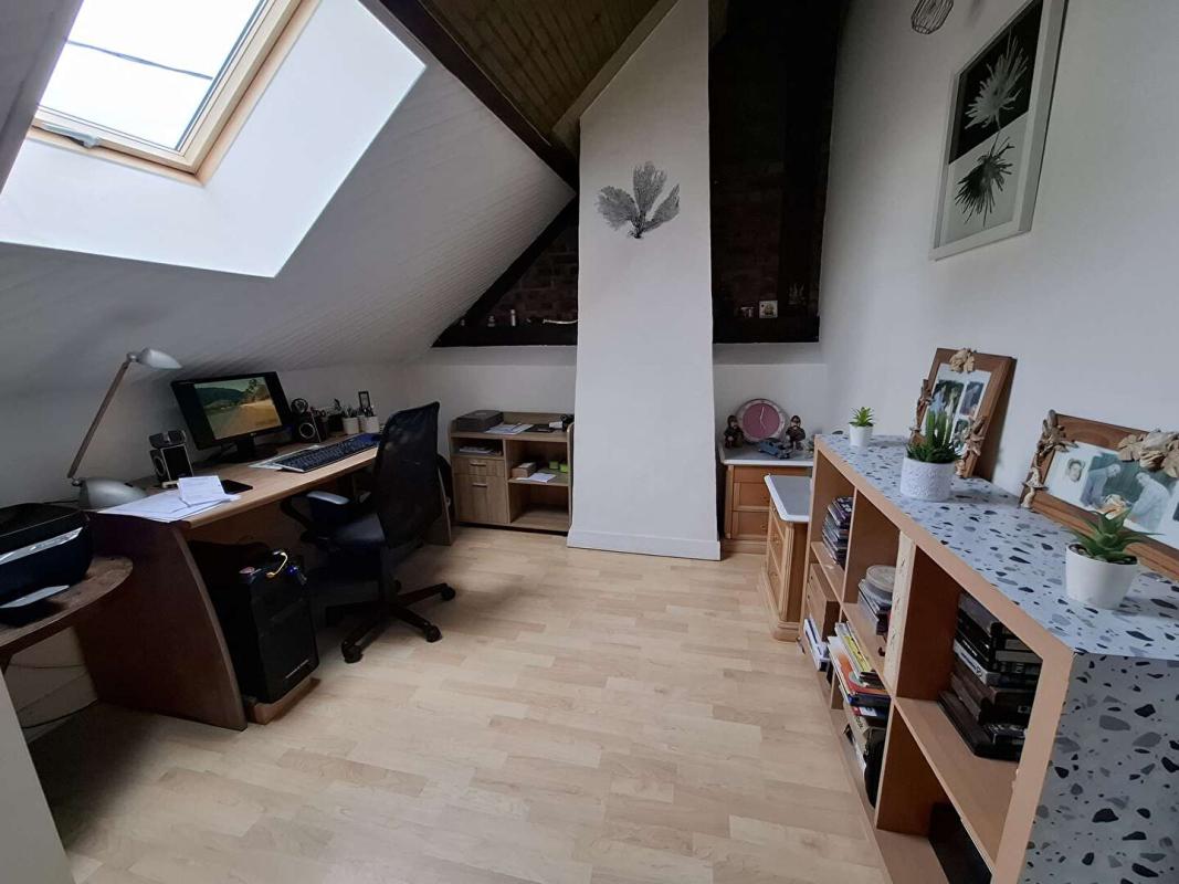 L'AIGLE Maison habitable de suite proche L'Aigle 8 pièce(s) 147 m2 7