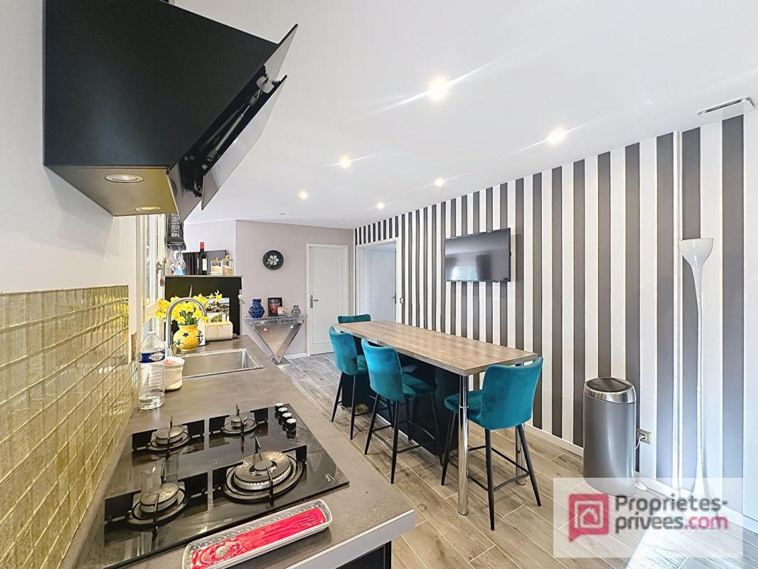 REUX MAISON CONTEMPORAINE EN OSSATURE BOIS  RÉNOVATION RÉCENTE & CADRE PRIVILÉGIÉ 5