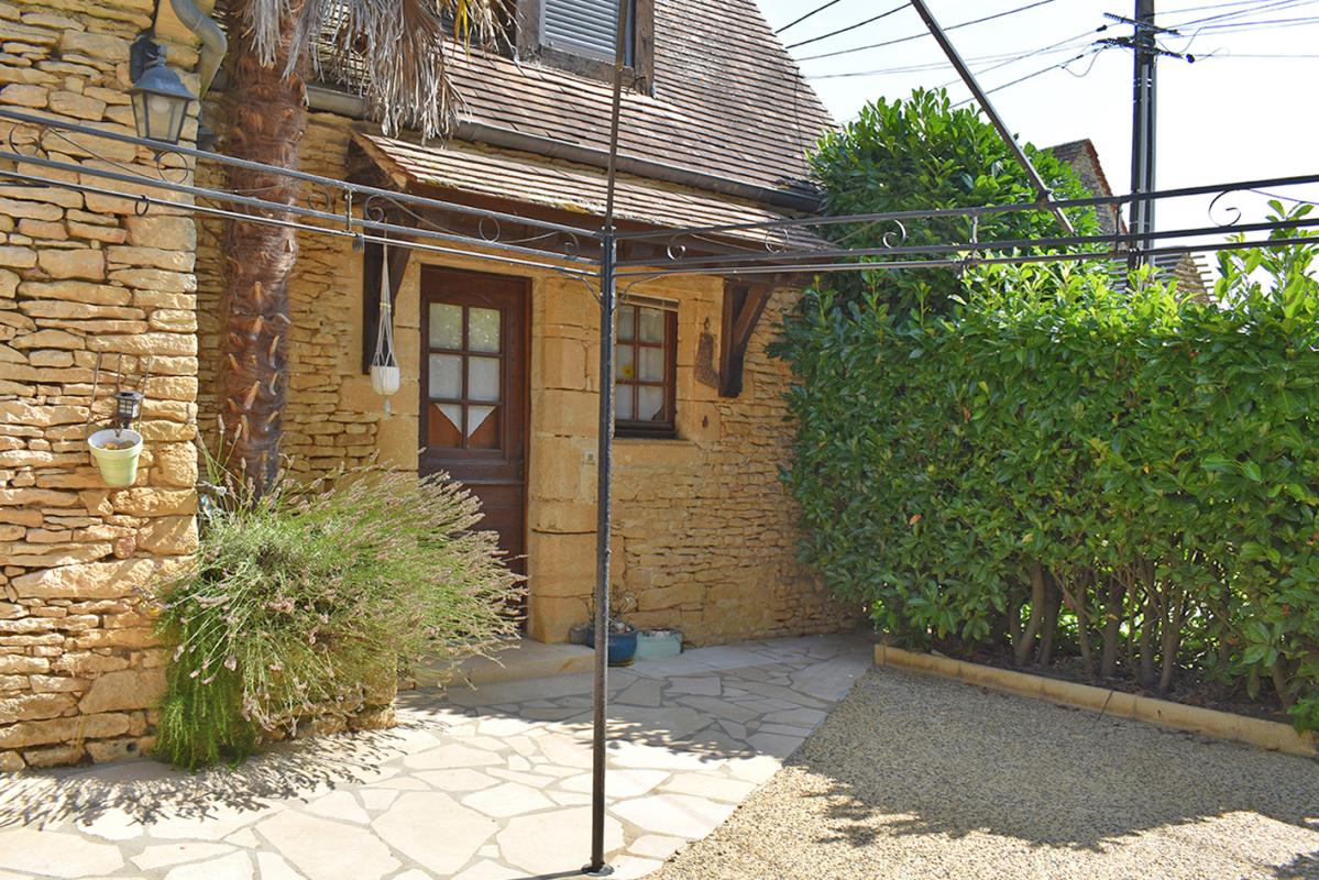 SAINT-GENIES Propriété Saint Genies 10 pièce(s) 187 m2 8