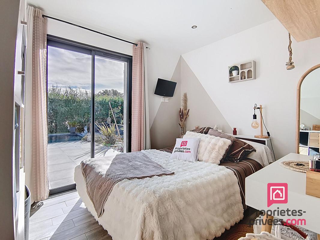 SAINT-MAXIMIN-LA-SAINTE-BAUME Villa contemporaine, 6 pièces 156 m2 12