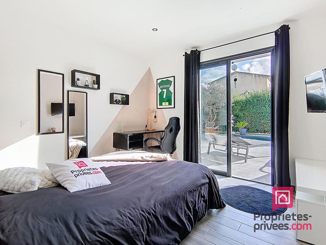 SAINT-MAXIMIN-LA-SAINTE-BAUME Villa contemporaine, 6 pièces 156 m2 11