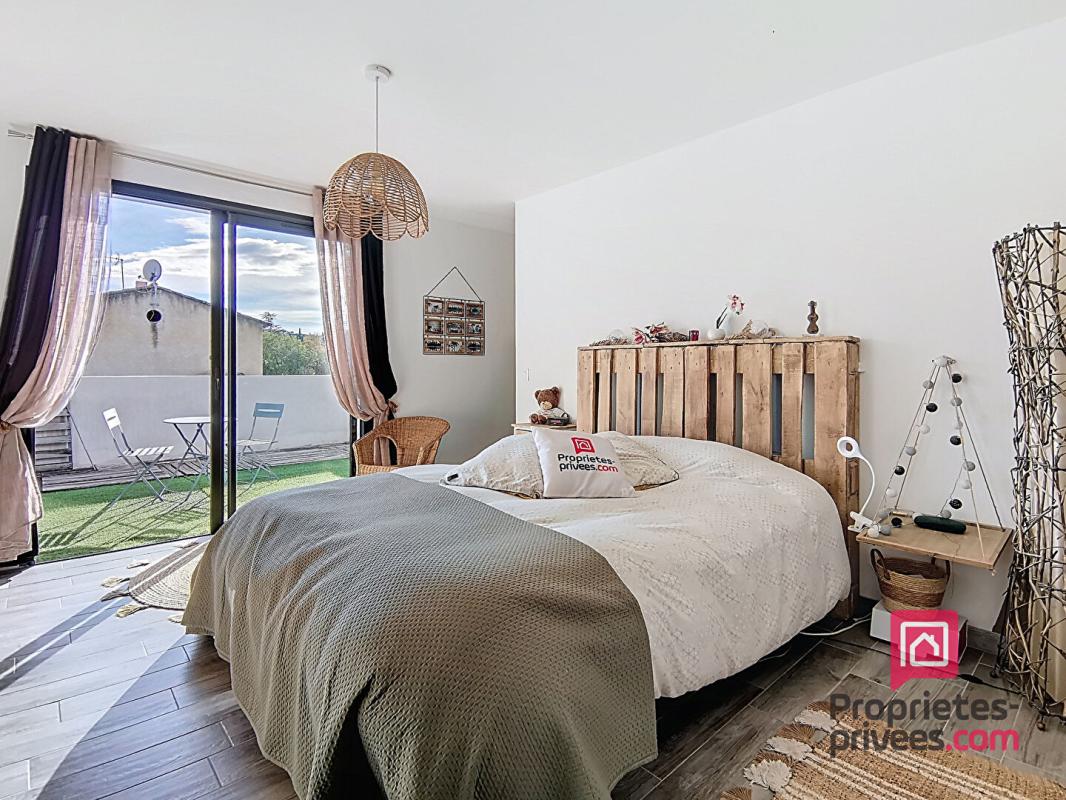 SAINT-MAXIMIN-LA-SAINTE-BAUME Villa contemporaine, 6 pièces 156 m2 15