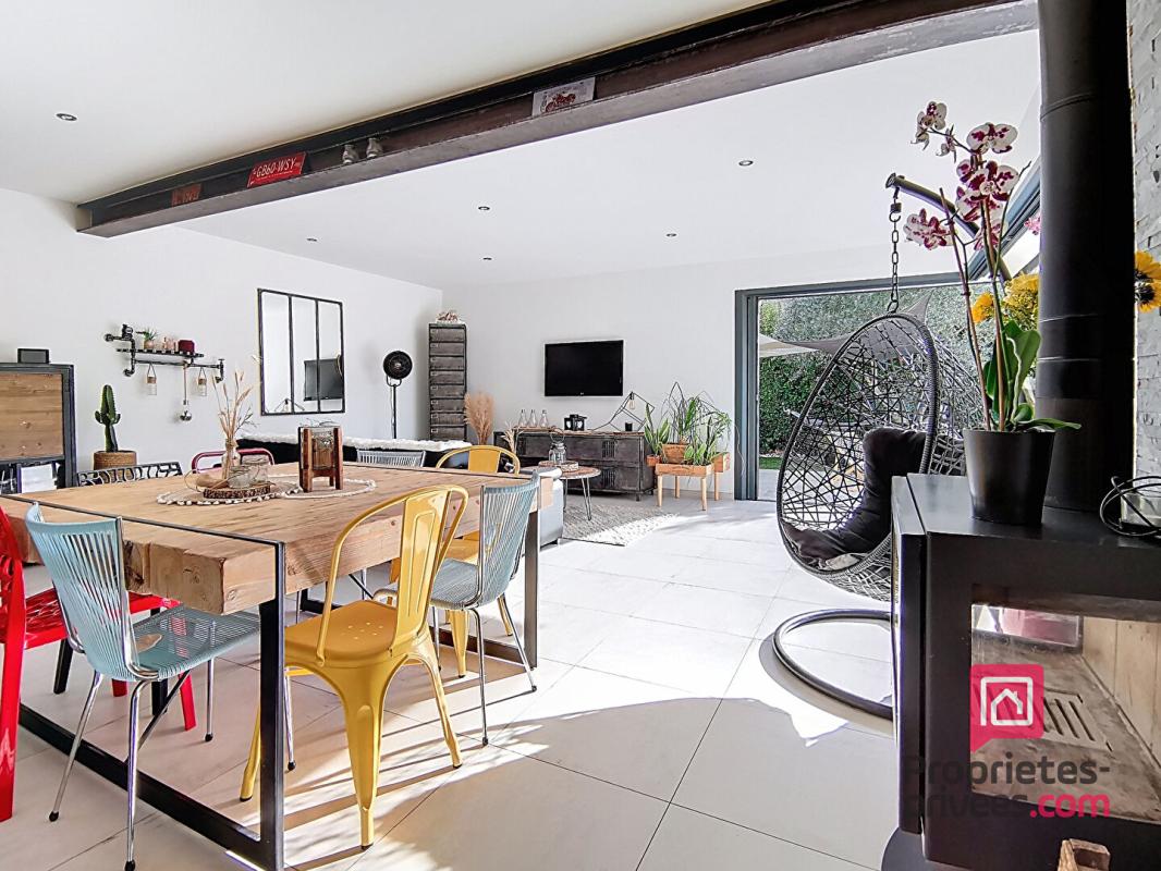 SAINT-MAXIMIN-LA-SAINTE-BAUME Villa contemporaine, 6 pièces 156 m2 5