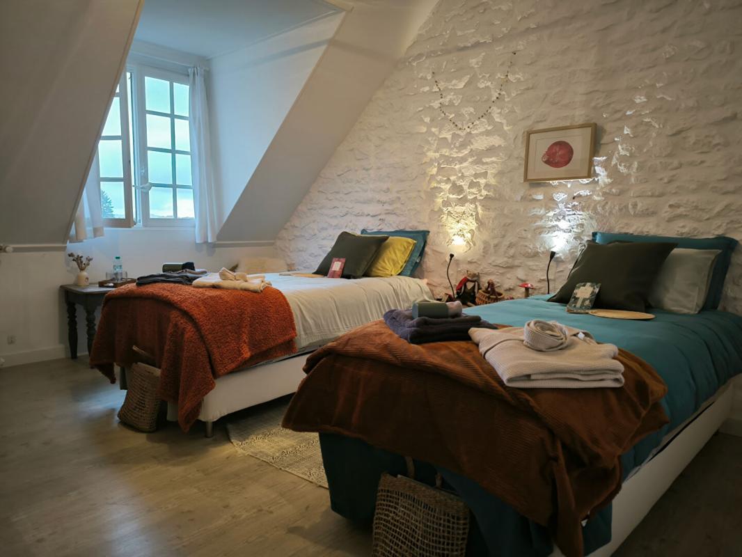 SAINT-BENIN-DES-BOIS Saint Benin Des Bois Splendide maison 7 pièce(s) 194 m2 11