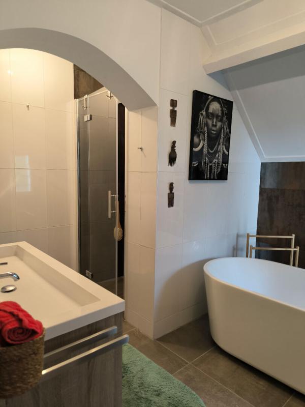 SAINT-BENIN-DES-BOIS Saint Benin Des Bois Splendide maison 7 pièce(s) 194 m2 13