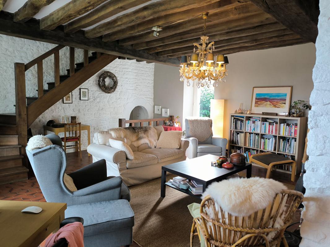 SAINT-BENIN-DES-BOIS Saint Benin Des Bois Splendide maison 7 pièce(s) 194 m2 3