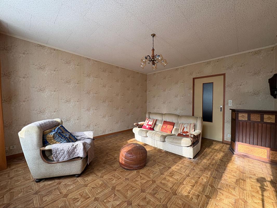 RIEC-SUR-BELON A vendre RIEC SUR BELON (29340) Maison de ville 11 pièces 5 chambres 214 m2 2