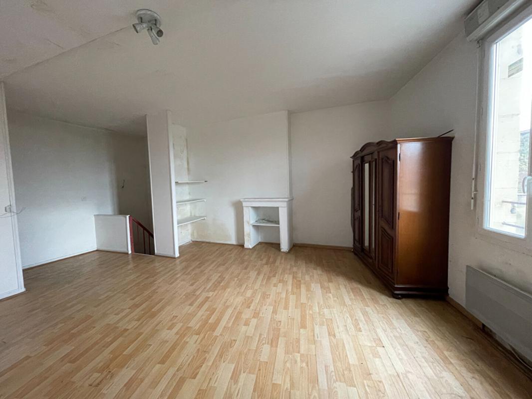 CAMBES Maison en pierre vue sur la Garonne - Fort potentiel - Cambes 9