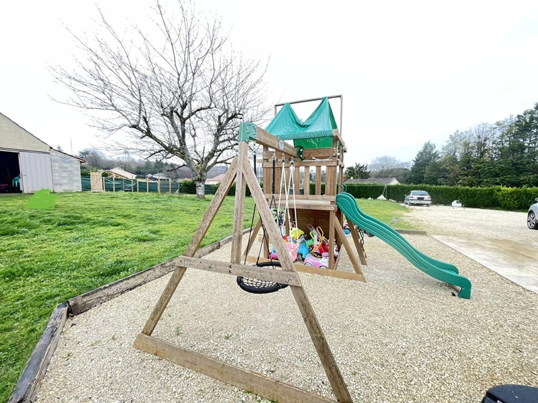 SARLAT-LA-CANEDA Maison Sarlat La Caneda 4 pièce(s) 95 m2 4