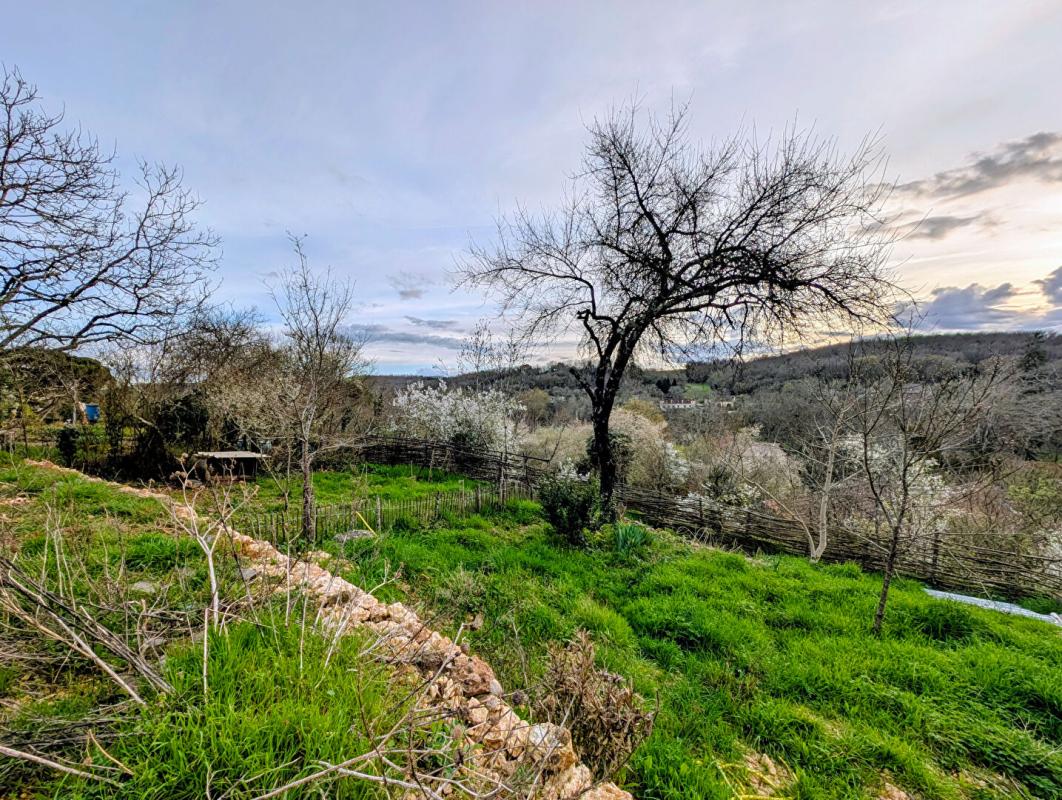 COUZE-ET-SAINT-FRONT Ancien presbytère 6 chambres 140 m2 terrain 2338 m2 17