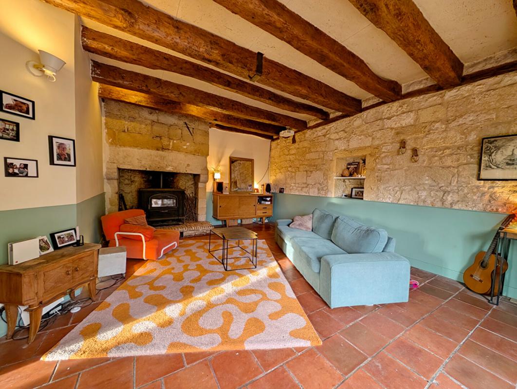 COUZE-ET-SAINT-FRONT Ancien presbytère 6 chambres 140 m2 terrain 2338 m2 5