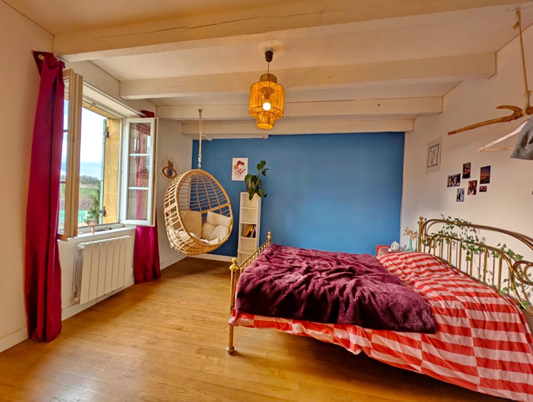 COUZE-ET-SAINT-FRONT Ancien presbytère 6 chambres 140 m2 terrain 2338 m2 9