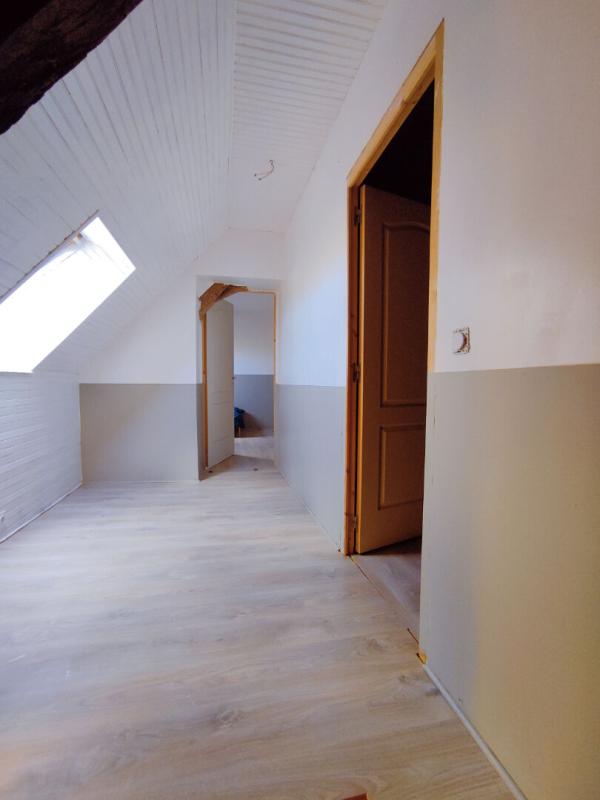 CHAUMUSSAY Maison de pays Chaumussay  95 m² avec grange sur 5300m² 13