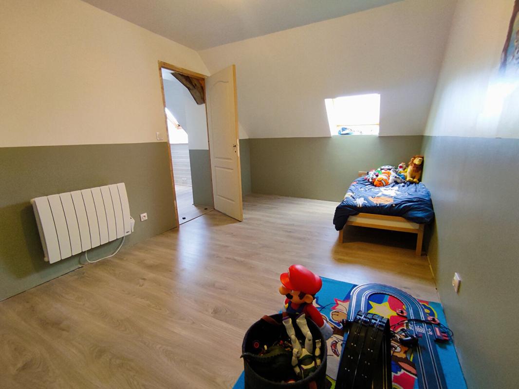 CHAUMUSSAY Maison de pays Chaumussay  95 m² avec grange sur 5300m² 14