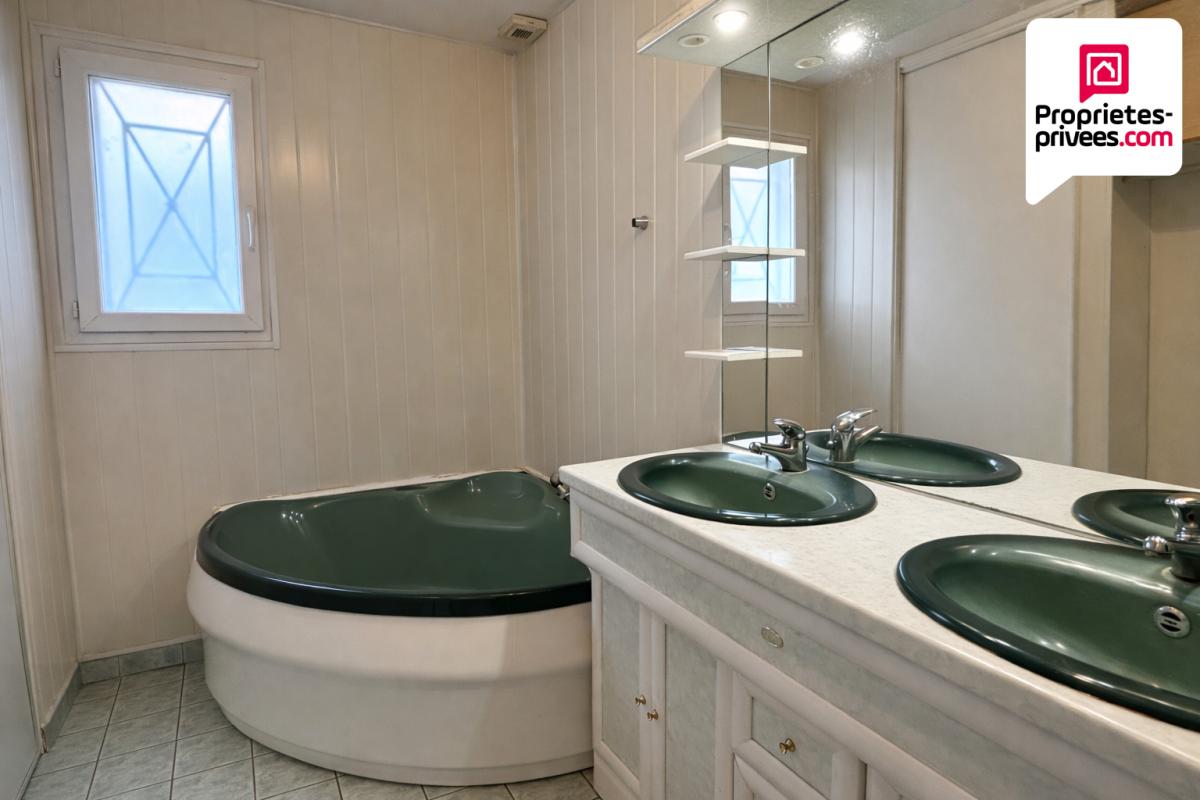 YVRE-L'EVEQUE Maison Indépendante de plain-pied, Yvré L'Évêque 96 m2 6