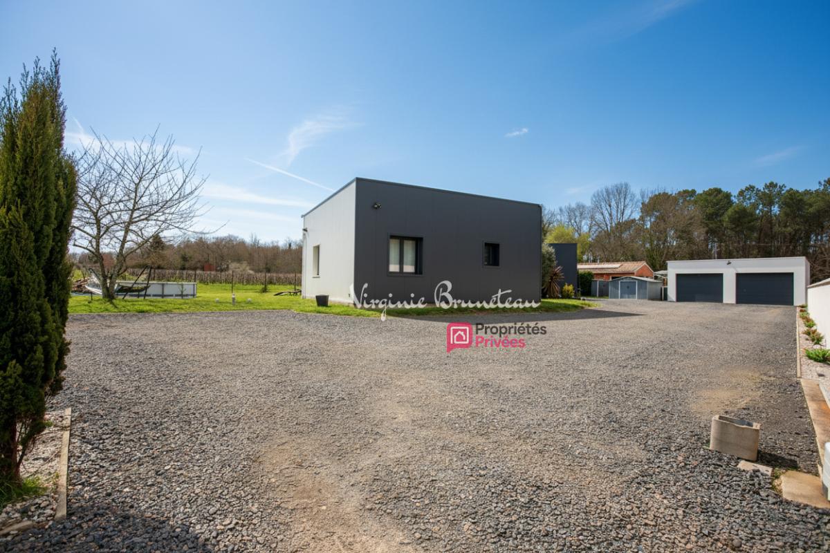 SAINT-SAUVEUR Maison contemporaine d'exception - 7 pièces - Vue vignes 9