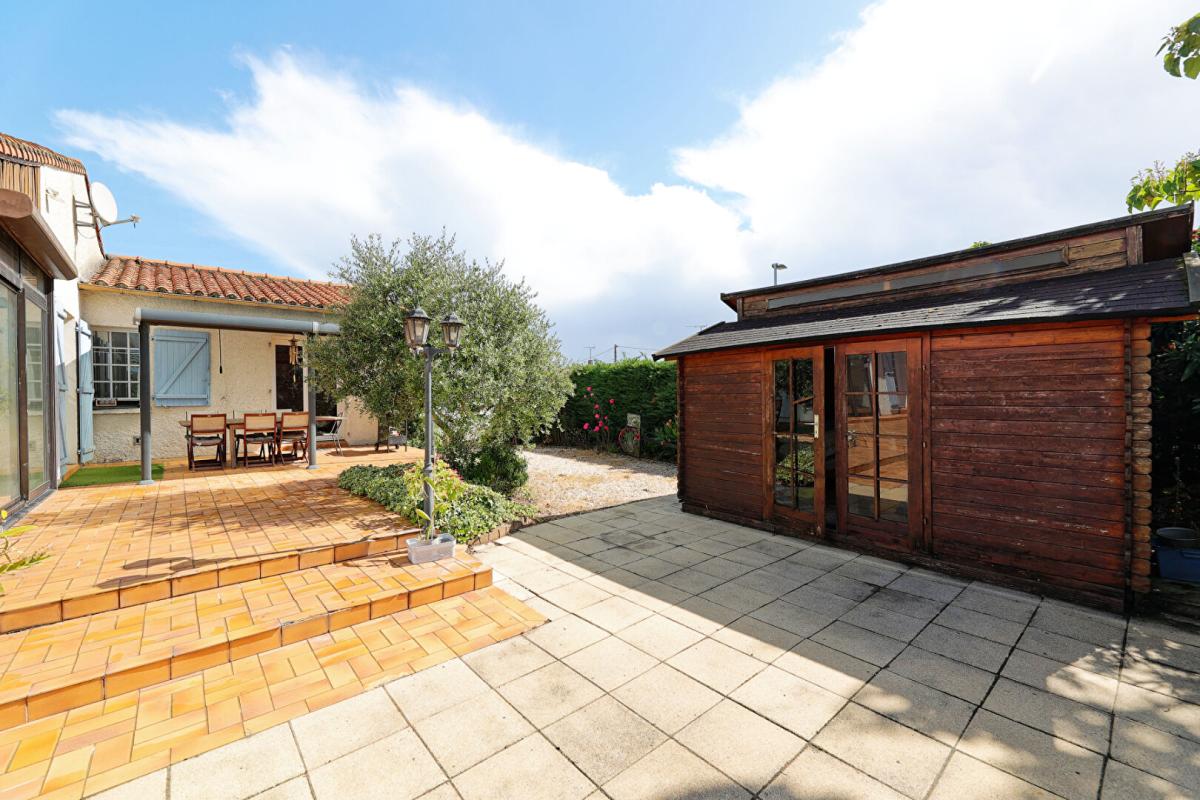 MONTAIGU Maison familiale 6 pièces  avec piscine  à La Guyonnière 5