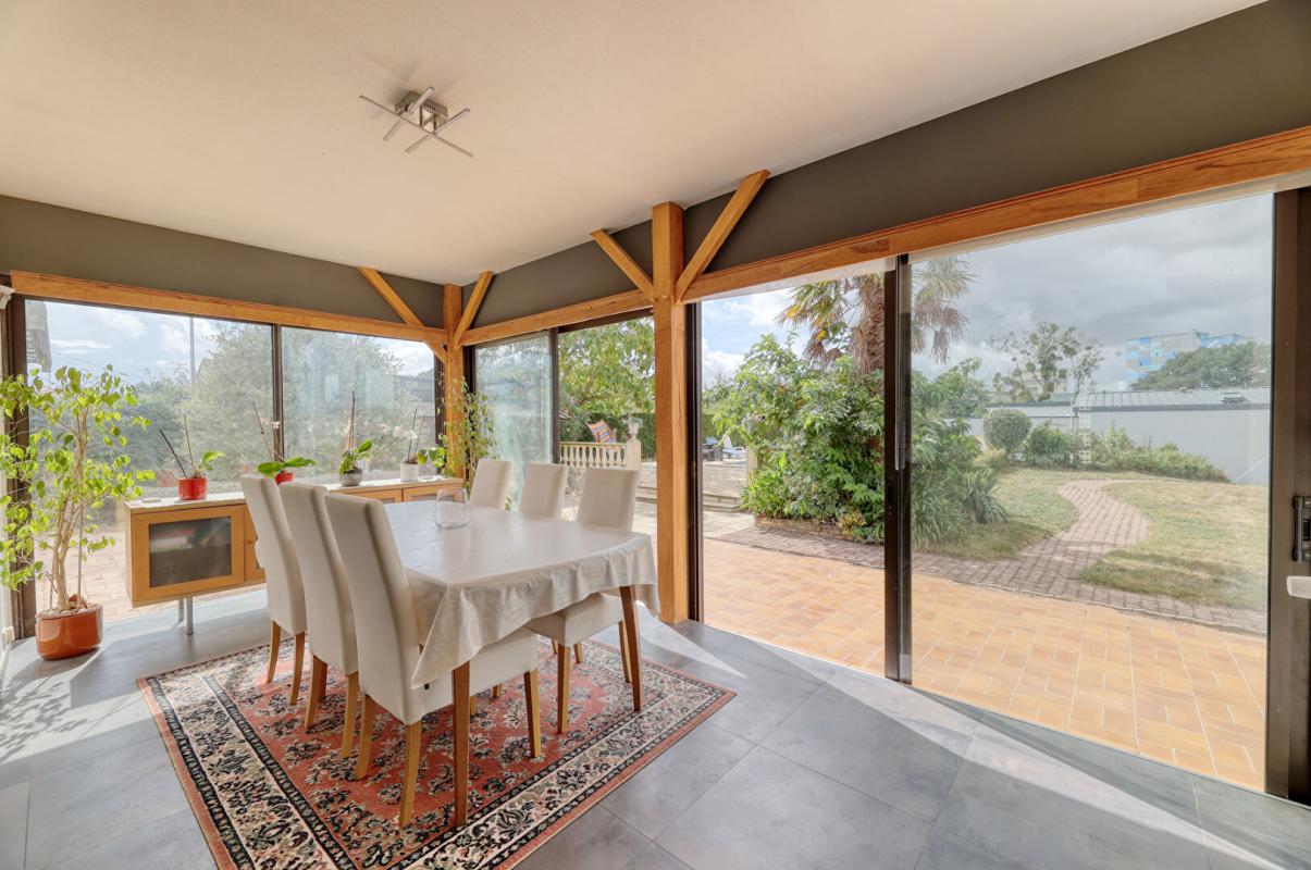 MONTAIGU Maison familiale 6 pièces  avec piscine  à La Guyonnière 9