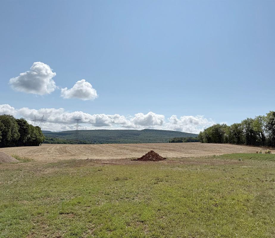 AGEY Terrain constructible sur 950 m2 viabilisé 1