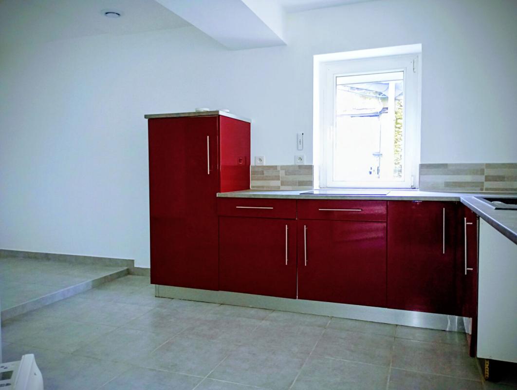 PELLOUAILLES-LES-VIGNES Maison Pellouailles Les Vignes 53 m2 +40m² aménageable 2