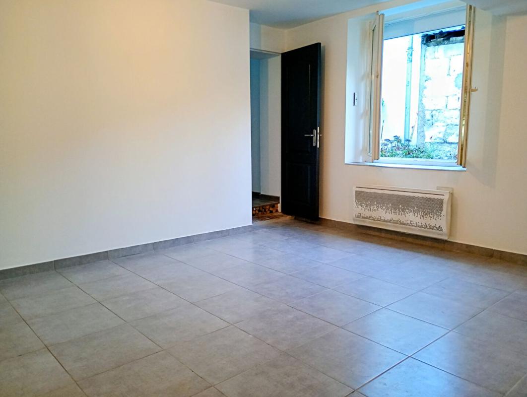 PELLOUAILLES-LES-VIGNES Maison Pellouailles Les Vignes 53 m2 +40m² aménageable 4