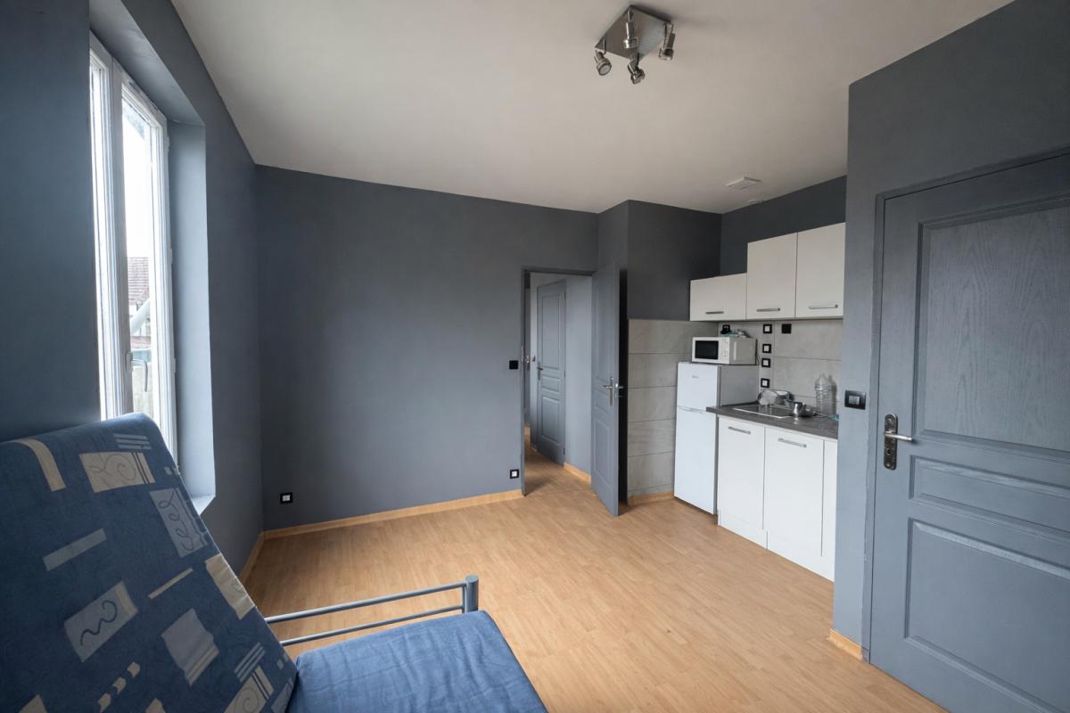 LA FERE Terrain Charmes 653 m2 + bâtiment 3