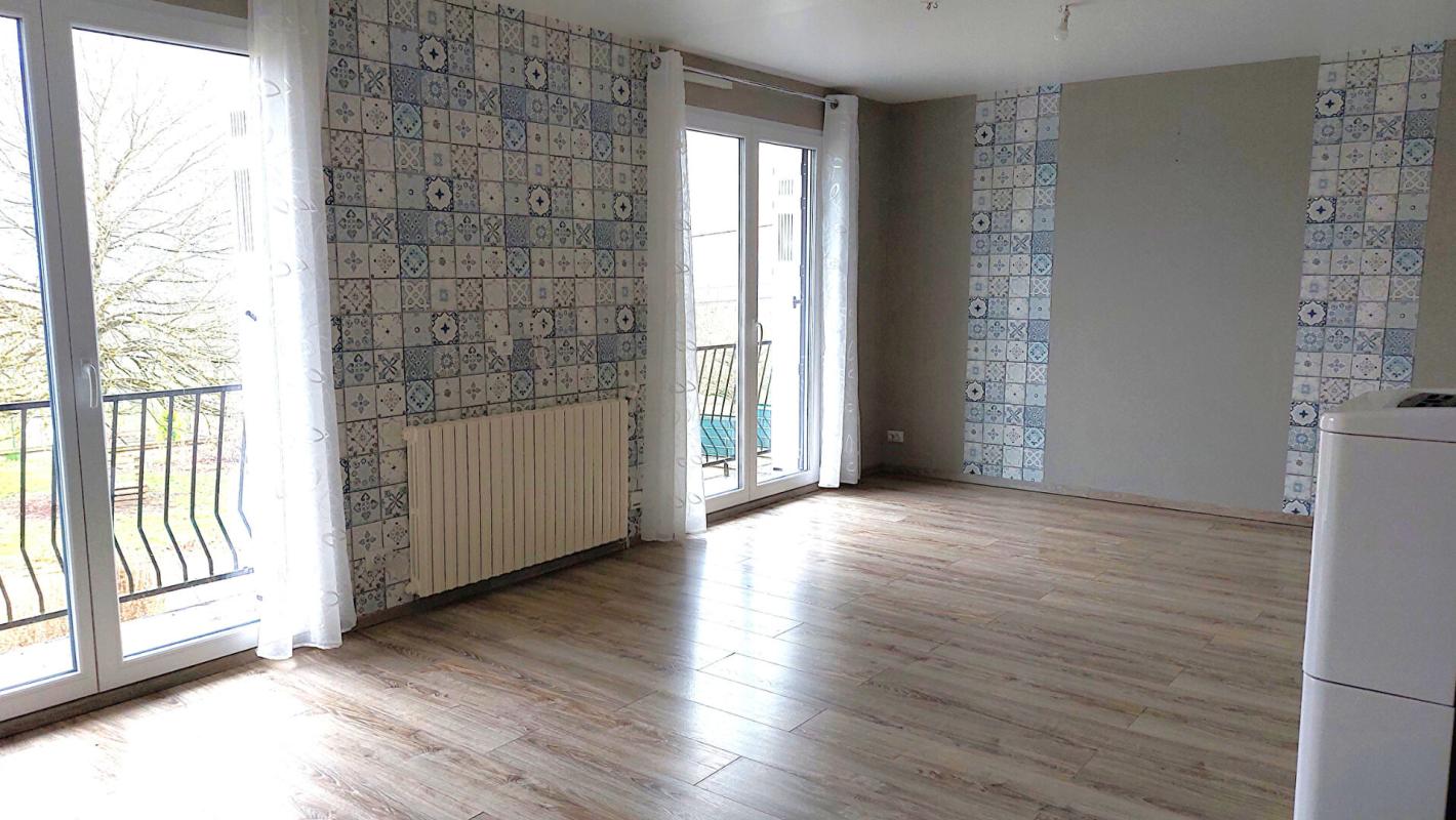 POLAINCOURT-ET-CLAIREFONTAINE Maison Polaincourt Et Clairefont 6 pièce(s) jardin 3