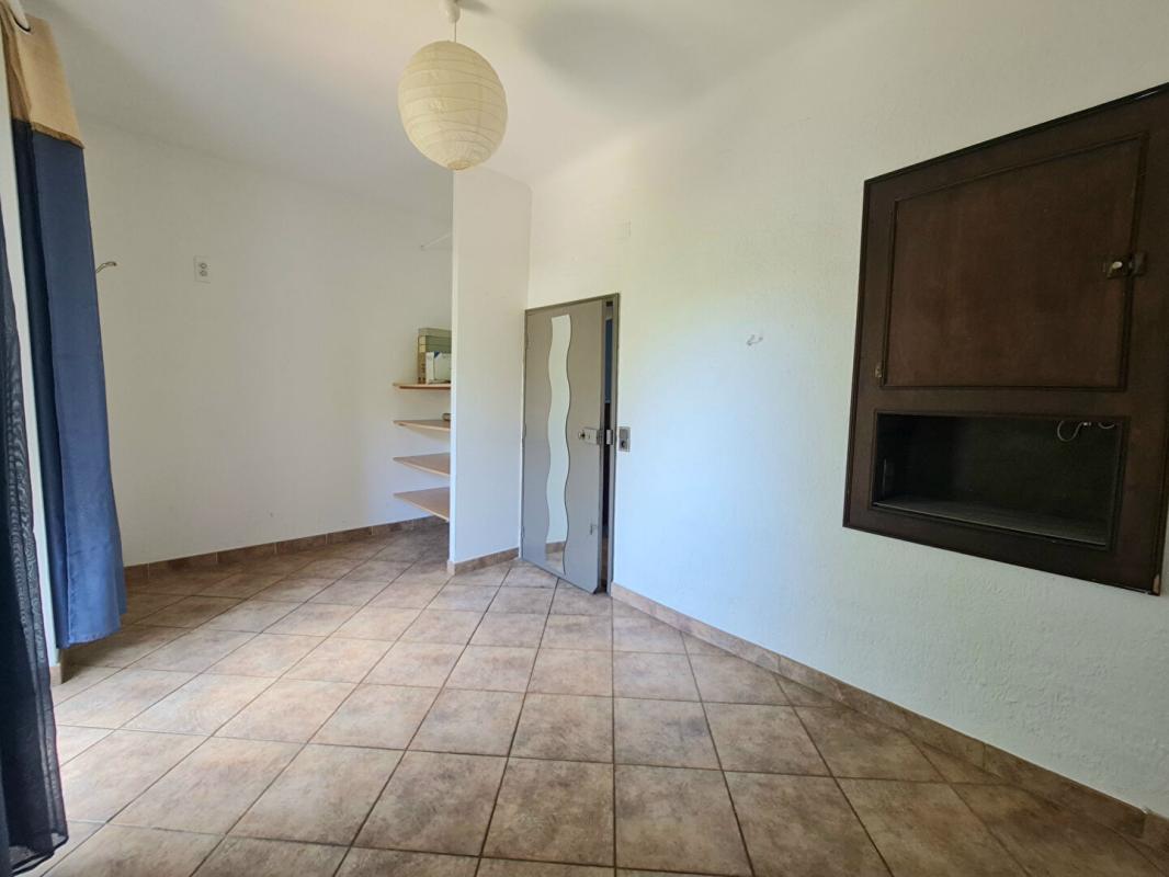 LES SALLES-DU-GARDON Mas en pierre Cévennes + 9,4 ha terrain - source - panneaux solaires - dépendance 7