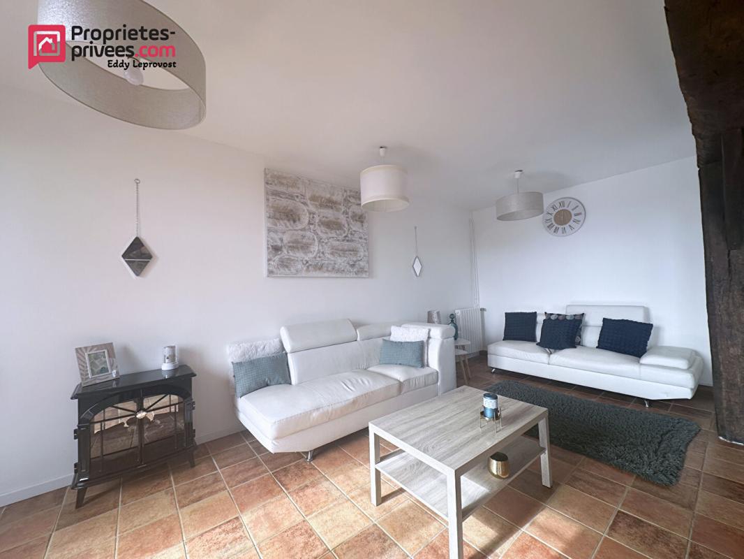 PERRIERS-EN-BEAUFICEL Splendide propriété de 197m² 5