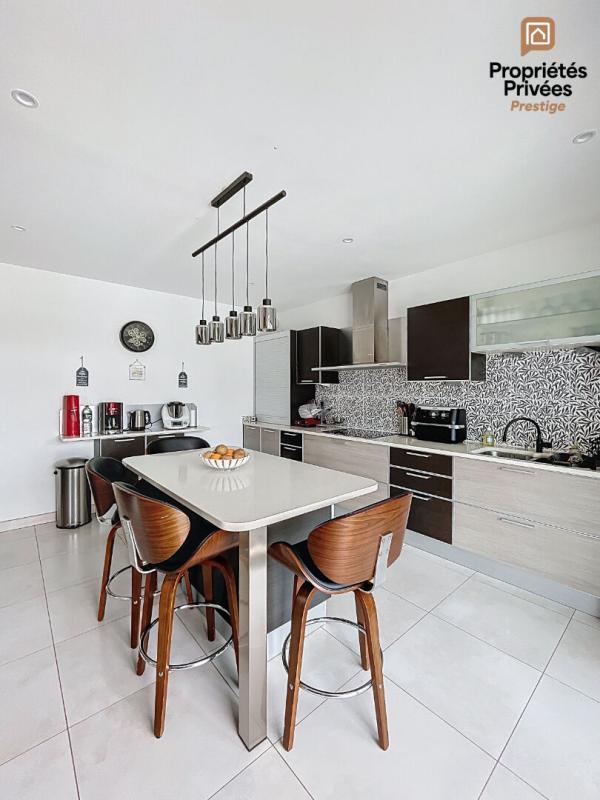 SAINT-MAXIMIN-LA-SAINTE-BAUME ÉLÉGANTE VILLA 260 m² avec piscine, jacuzzi terrain 5 000 m² Saint-Maximin 83470 11