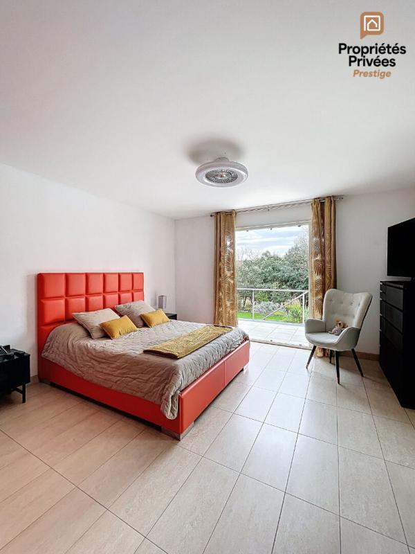 SAINT-MAXIMIN-LA-SAINTE-BAUME ÉLÉGANTE VILLA 260 m² avec piscine, jacuzzi terrain 5 000 m² Saint-Maximin 83470 12
