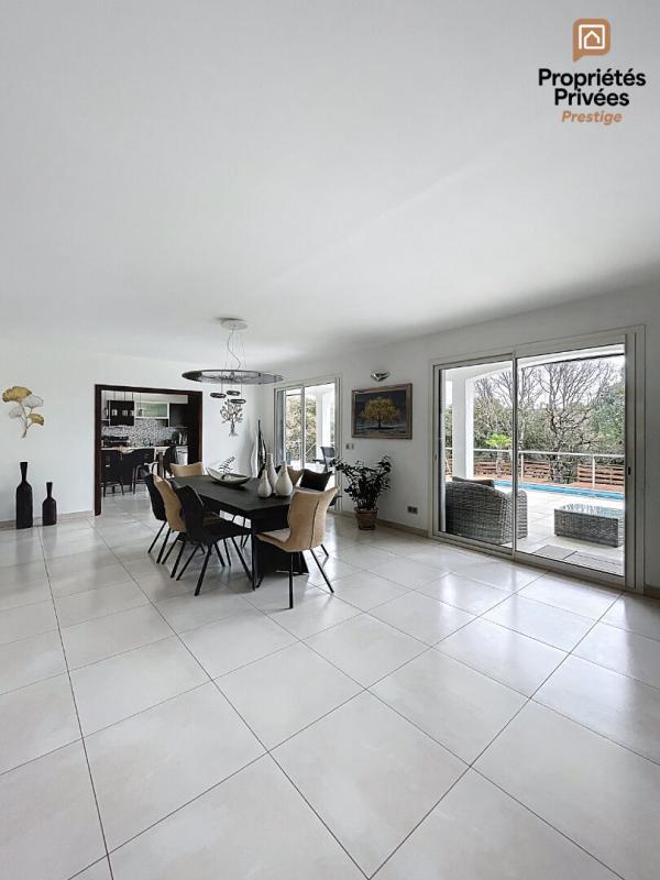 SAINT-MAXIMIN-LA-SAINTE-BAUME ÉLÉGANTE VILLA 260 m² avec piscine, jacuzzi terrain 5 000 m² Saint-Maximin 83470 8