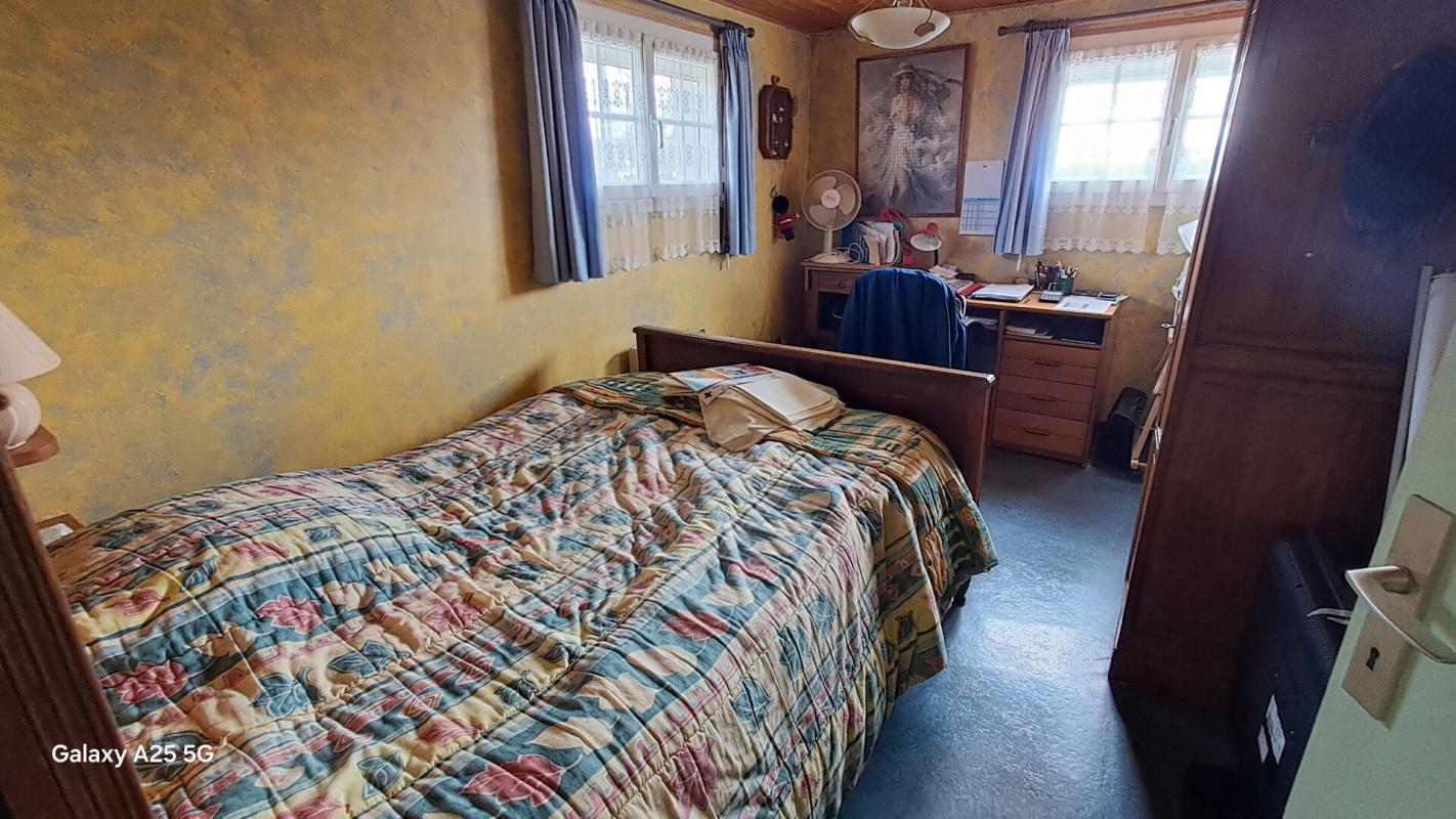 AUZAY CHARMANTE MAISON 5 pièce(s) 105 m2 sur terrain 1100 m2 clôturé et plat 10