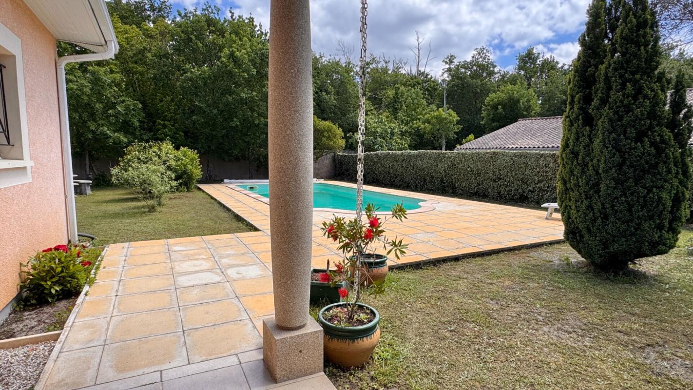 LEGE-CAP-FERRET Grande Villa 155 m² p-pied avec piscine sur plus de 1300 m² 16