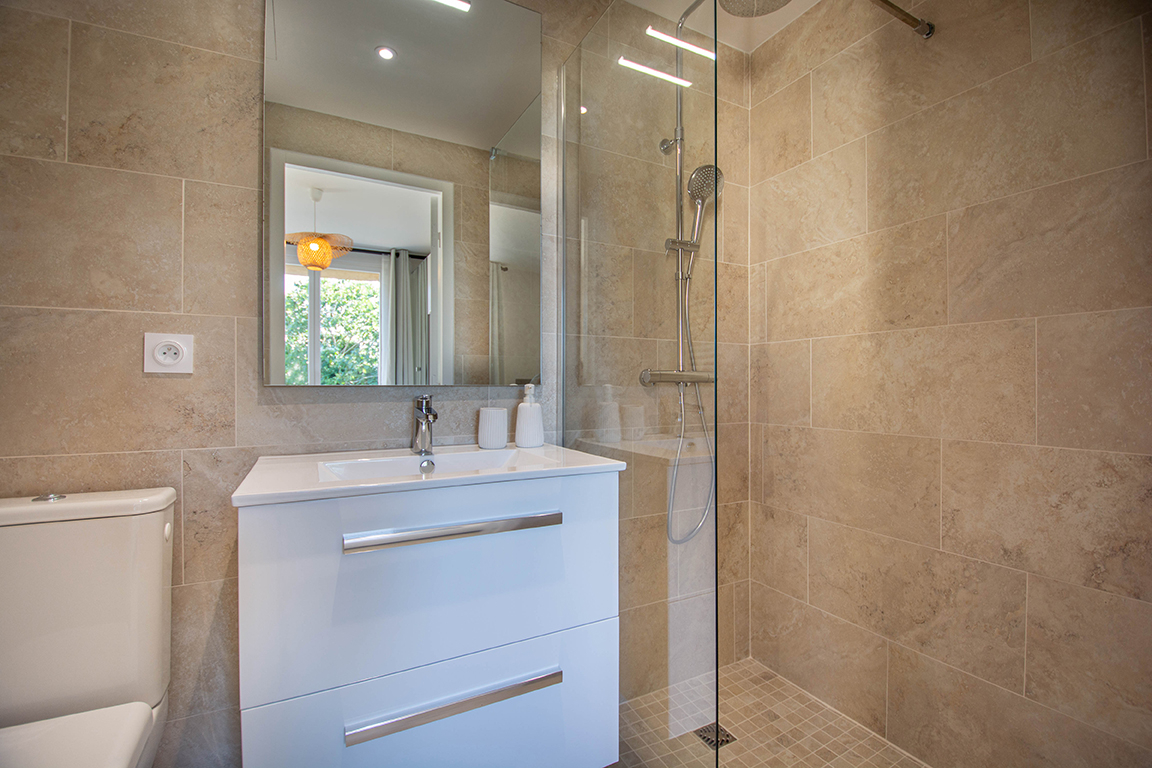 DIGNE-LES-BAINS Studio spacieux, terrasse et jardin 6