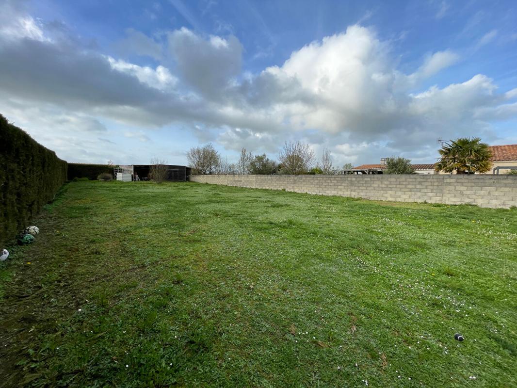 SAINT-COUTANT-LE-GRAND Maison Saint Coutant Le Grand 5 pièce(s) 105 m2 15