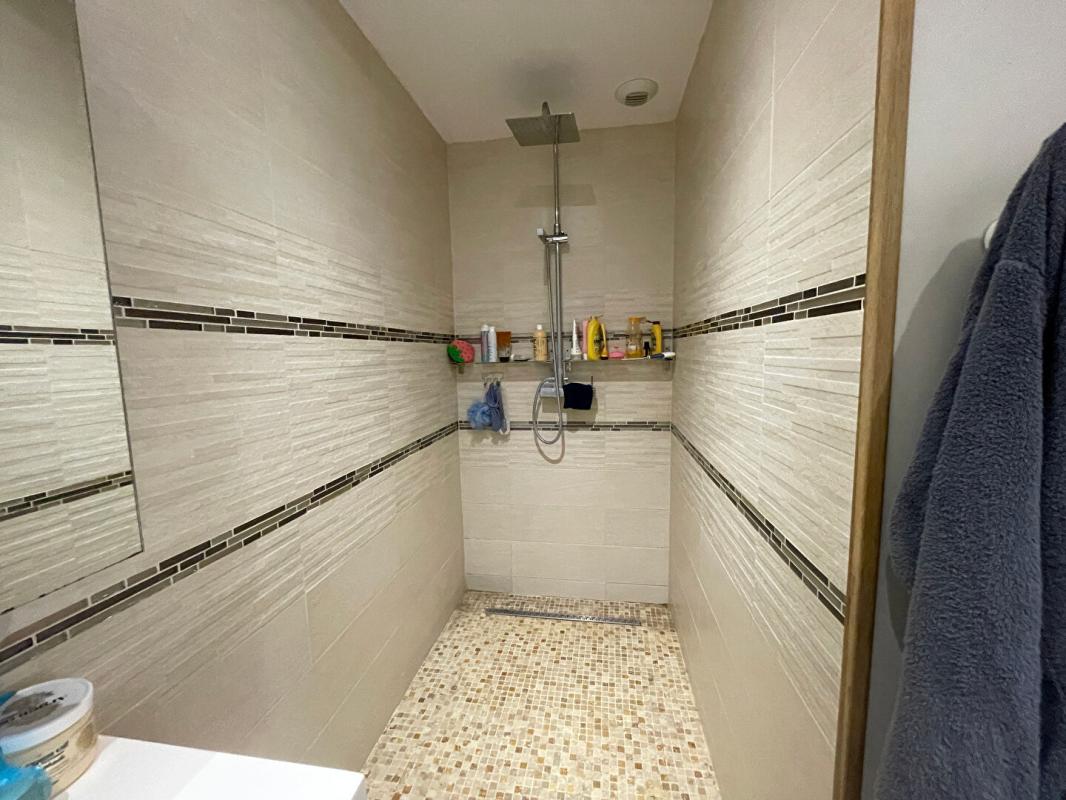 SAINT-COUTANT-LE-GRAND Maison Saint Coutant Le Grand 5 pièce(s) 105 m2 8